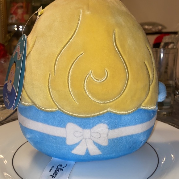 Rare-Disney Alice Squishmallow! - Picture 4 of 6